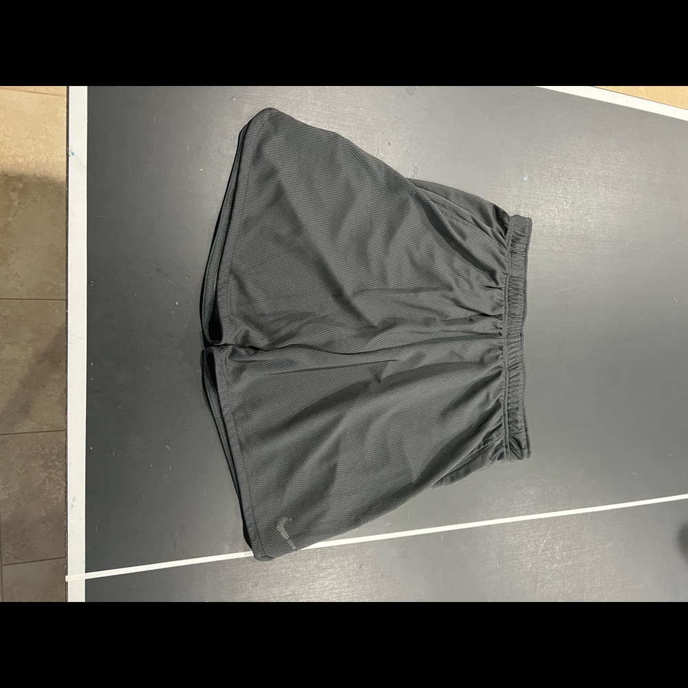 Nike mens gray drifit shorts size XL